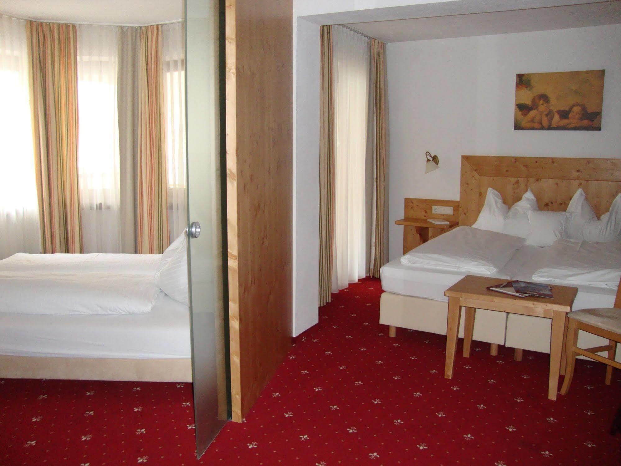 Hotel Vier Jahreszeiten By Vaya Inkl Zell Am See-Kaprun Sommerkarte Exteriör bild